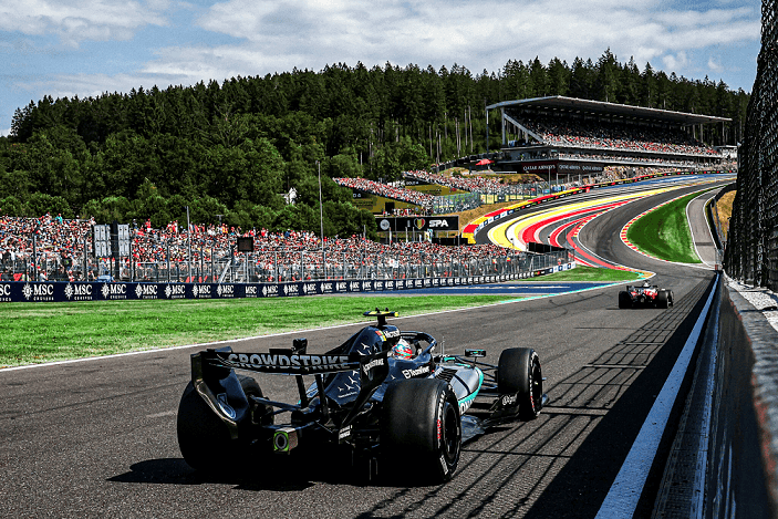 ახალი თაობის F1 Cars ბოლიდების ტესტირება Spa-Francorchamps-ის ტრასაზე