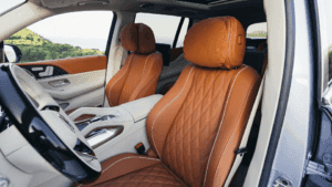 ფლაგმანური ქროსოვერი Mercedes-Maybach GLS 680 ინტერიერი